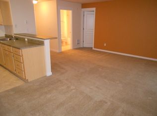 1220 SW 66th Ave APT 2212, Portland, OR 97225