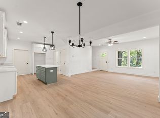 72 Chestatee Dr, Cleveland, GA 30528