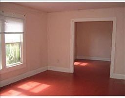 2nd image of 15 W Sessoms Ave