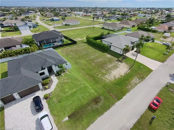 3238 NW 21st TER, CAPE CORAL, FL 33993