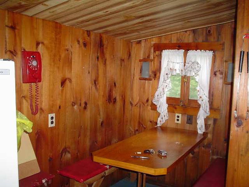 4th image of 512 SCOTTS LAKE Road