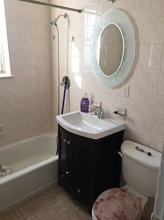 2nd image of 2141 E 3rd St #2