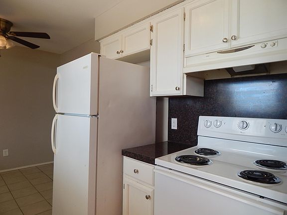 4th image of 929 Quetzal St APT 4