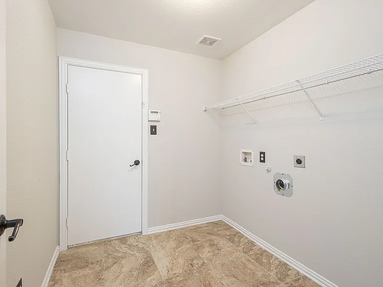 1509 Heron Dr — Photo 36