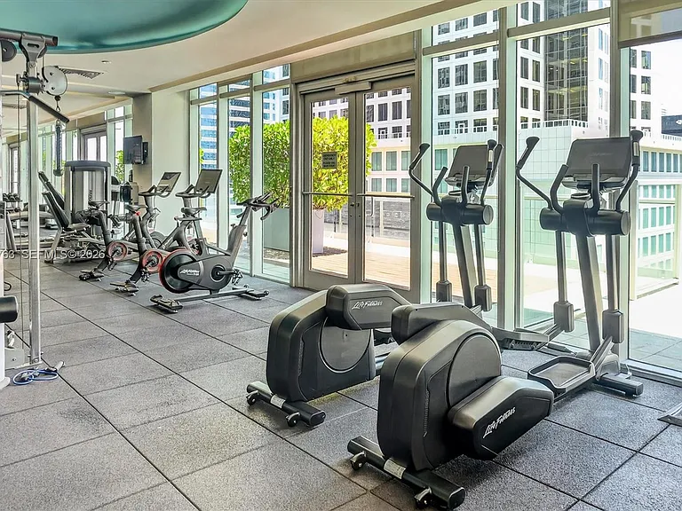 500 Brickell Ave #1100 — Photo 22