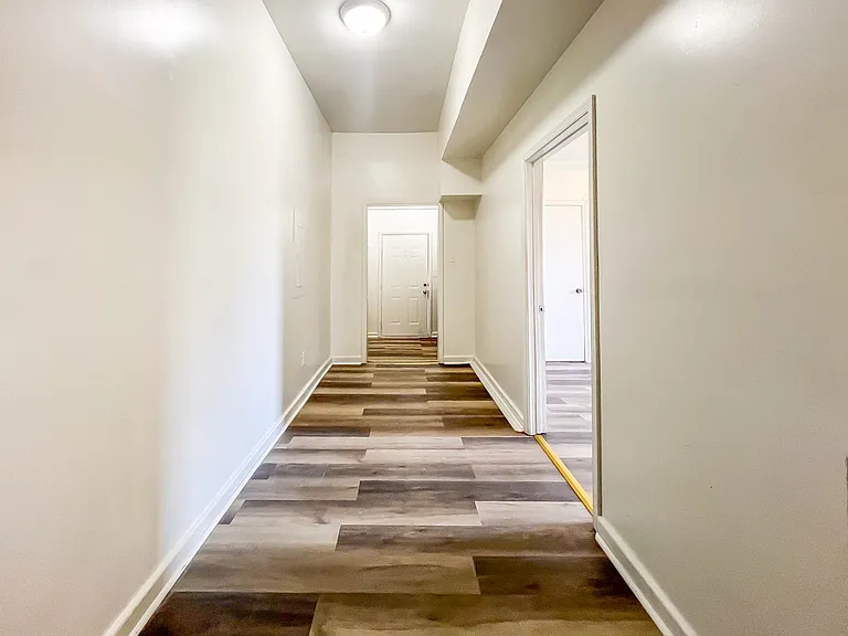 608 Halifax St — Photo 9