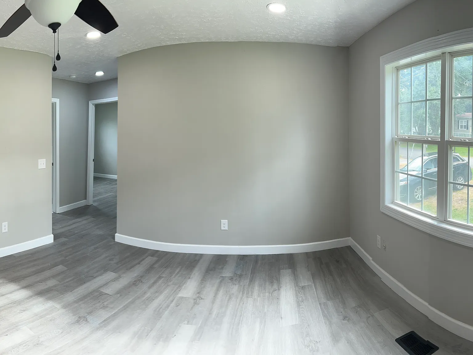 2 bed, 750 sqft, $1,350 — Photo 4