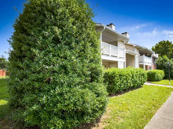 Tusculum Square Apartments and Townhomes