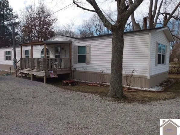 9916 Woodville Rd, Kevil, KY 42053