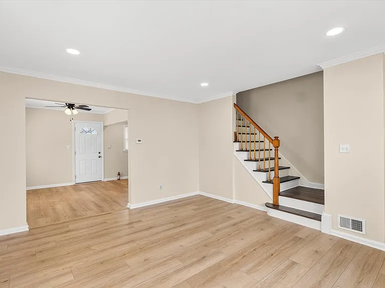 1212 Burnet Ave #1 — Photo 4