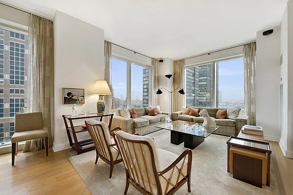 Rented by Nest Seekers International | media 26