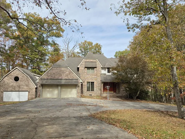 12 Buckner Ter, Fairfield Glade, TN 38558