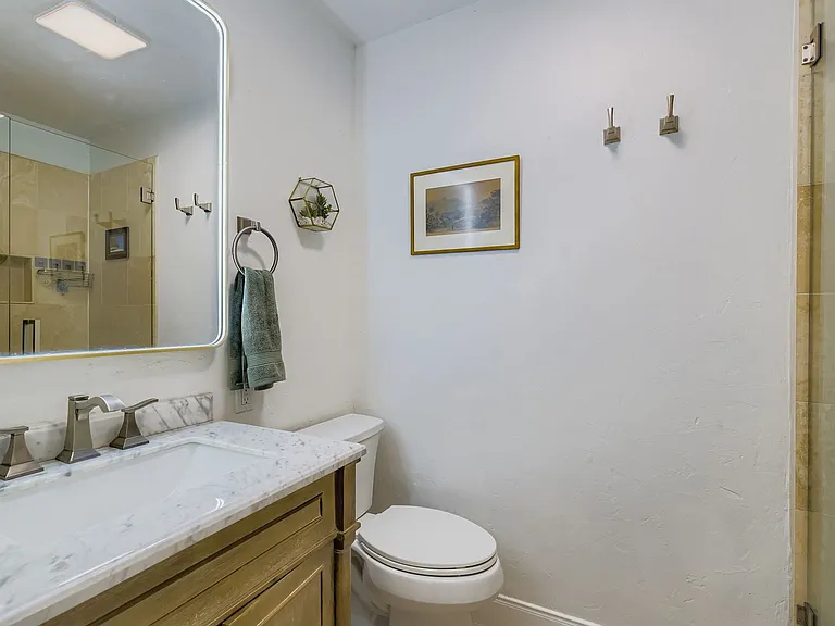 7711 Broadway St #1C — Photo 10