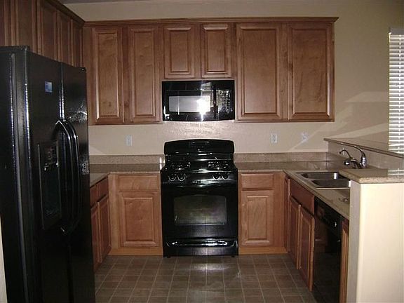 5th image of 6128 Trenton Parade Ave