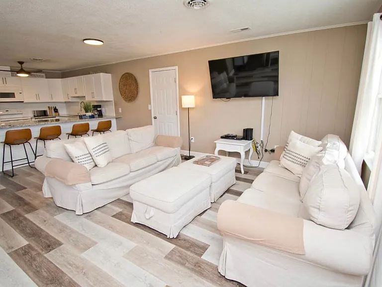 102 Yaupon Dr — Photo 6