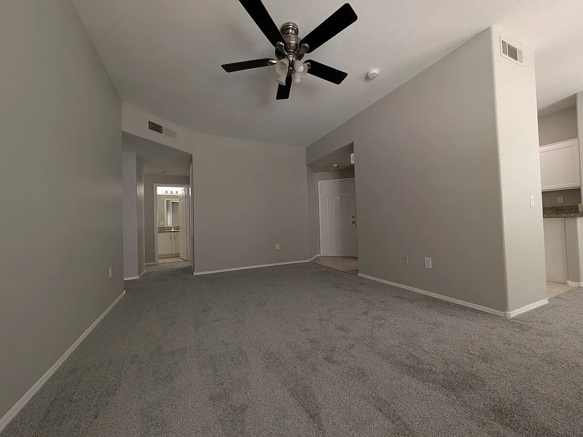 3 bed, 2.0 bath, 1110 sqft, $1,508 — Photo 3