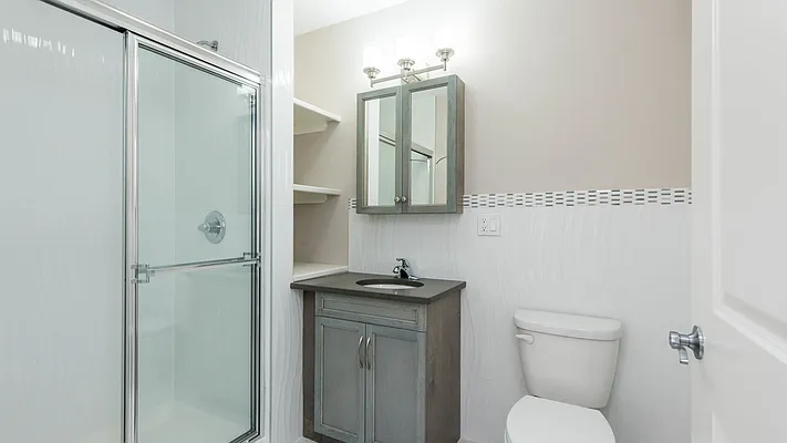 Rented by Nooklyn NYC LLC | media 43