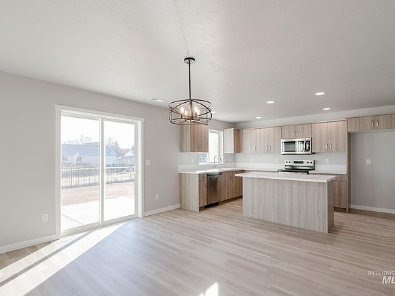 7th image of this home