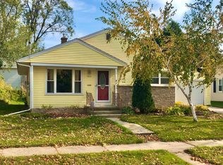 1511 S 12th St, Manitowoc, WI 54220
