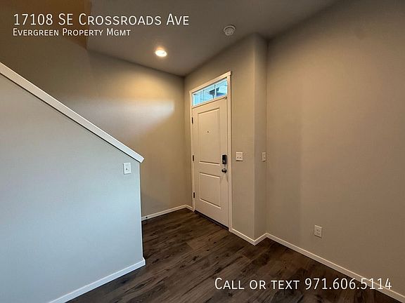 5th image of 17108 SE Crossroads Ave