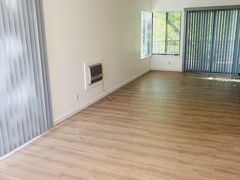 23457 Amber Ct — Photo 5