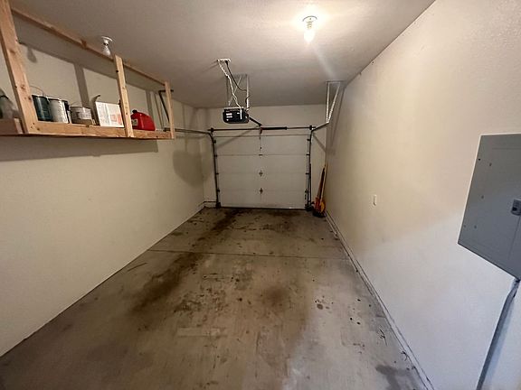 3rd image of 901 NE Hidden Valley Dr Unit 1
