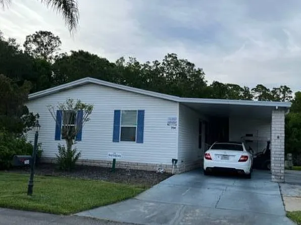 704 Royal Forest Dr, Auburndale, FL 33823