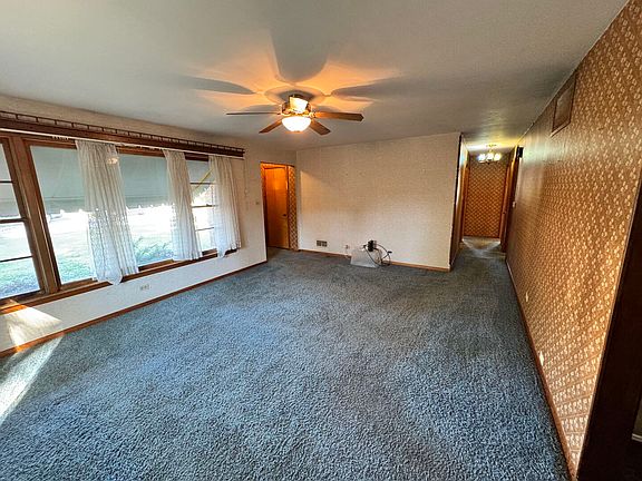 5th image of 9417 S 77th Ave