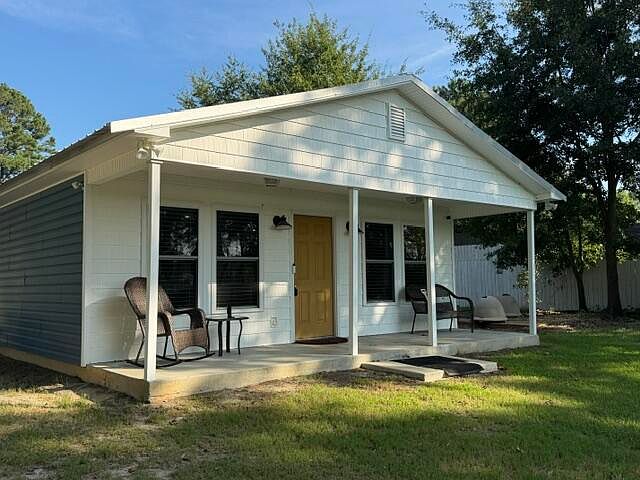 1st image of 1071 Clearview Drive