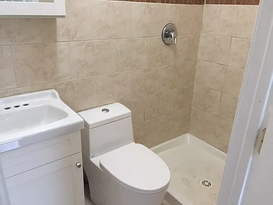 Rented by Premier Metro Realty Corp | media 27