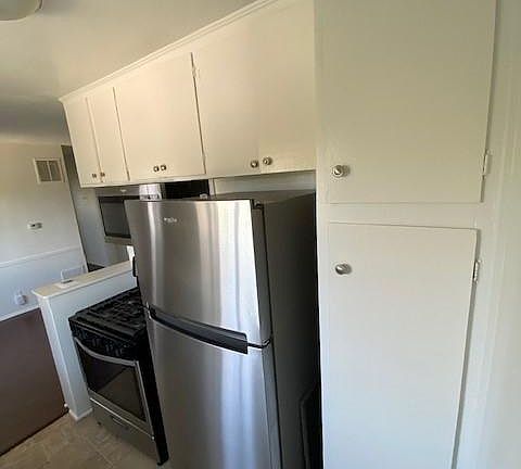 3rd image of 7718 Norton Ave