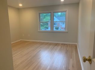 25 Lyon Ave, Greenwich, CT 06830