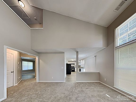 2nd image of 1041 Lulworth Ln