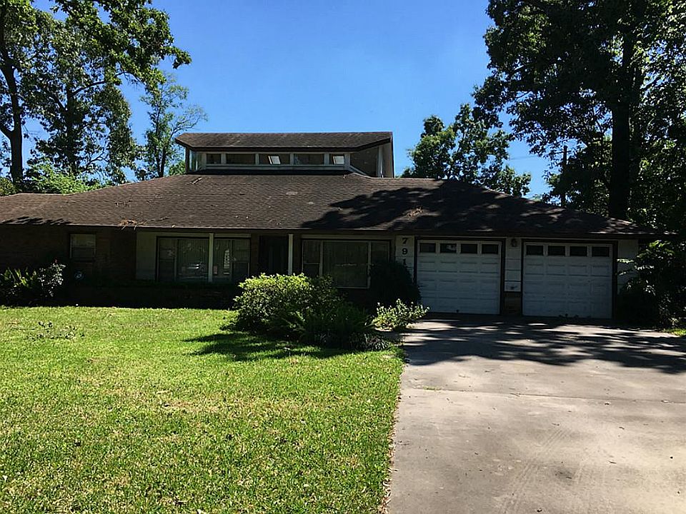1st image of 7915 Westwood Dr