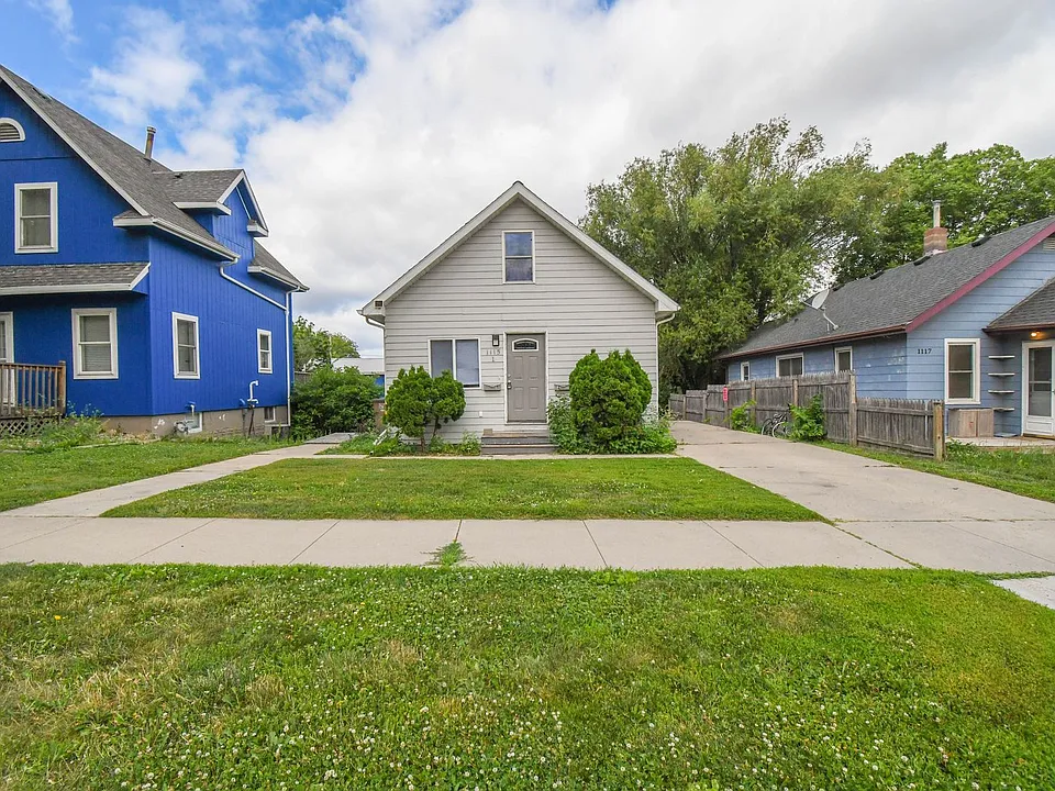 1115 N Duluth Ave