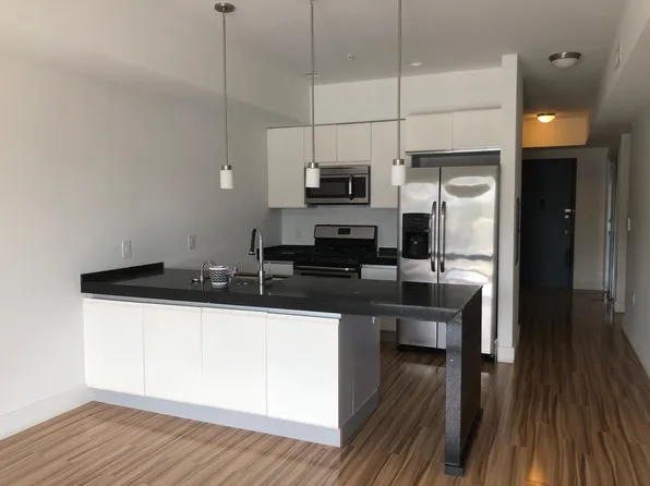 4918 Park Ave APT 405, Weehawken, NJ 07086