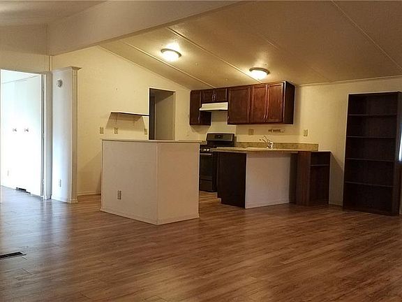 4th image of 2235 Bermuda Dr