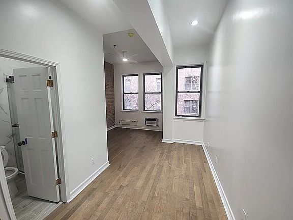 5th image of 341 W 71st St #3E
