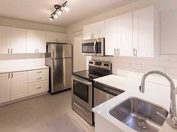 2nd image of 14 Severn Ave #301