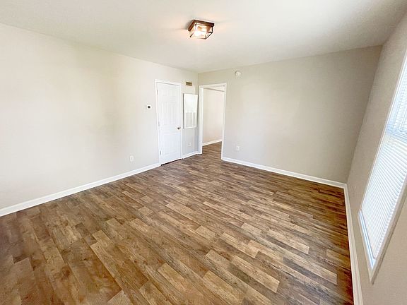 3rd image of 210 N Logan St APT B