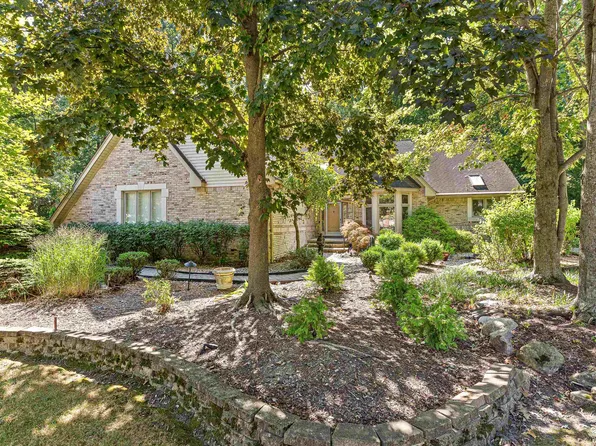 2534 Farmdale Dr, Sterling Heights, MI 48314