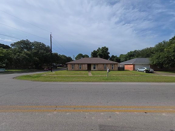 3rd image of 2218 Hamman Rd