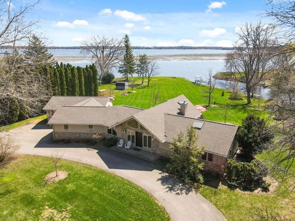 N6472 Shorewood Hills Rd, Lake Mills, WI 53551