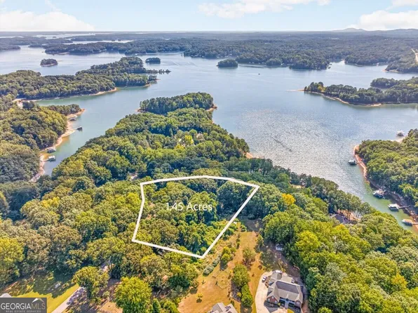 3550 Lodgehaven Dr, Gainesville, GA 30506
