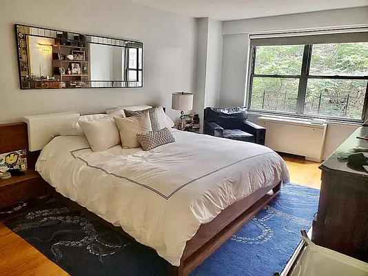 Rented by Douglas Elliman | media 13