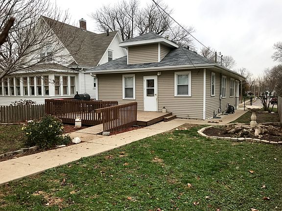 3rd image of 3304 Garretson Ave