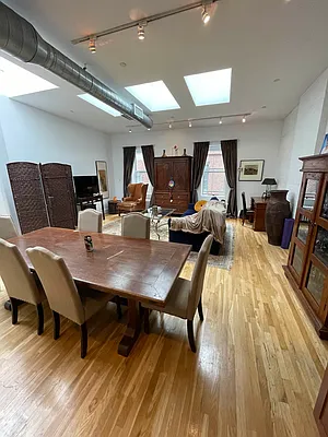 Rented by Compass | media 13