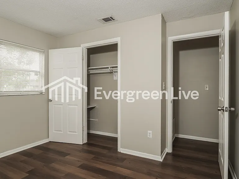946 Keen Ct — Photo 9