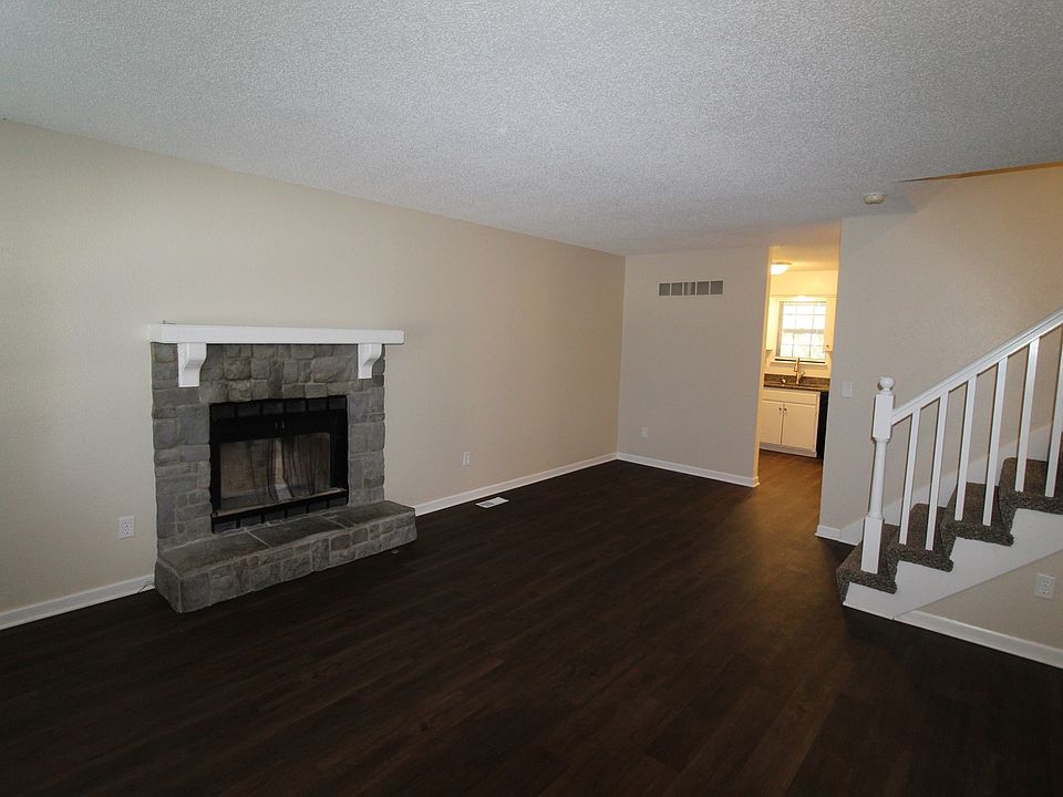 111 N Saxony Dr, Olathe, KS 66061 Zillow