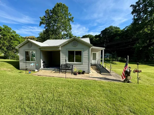 234 Lower Rock Creek Rd, Rock Creek, WV 25174